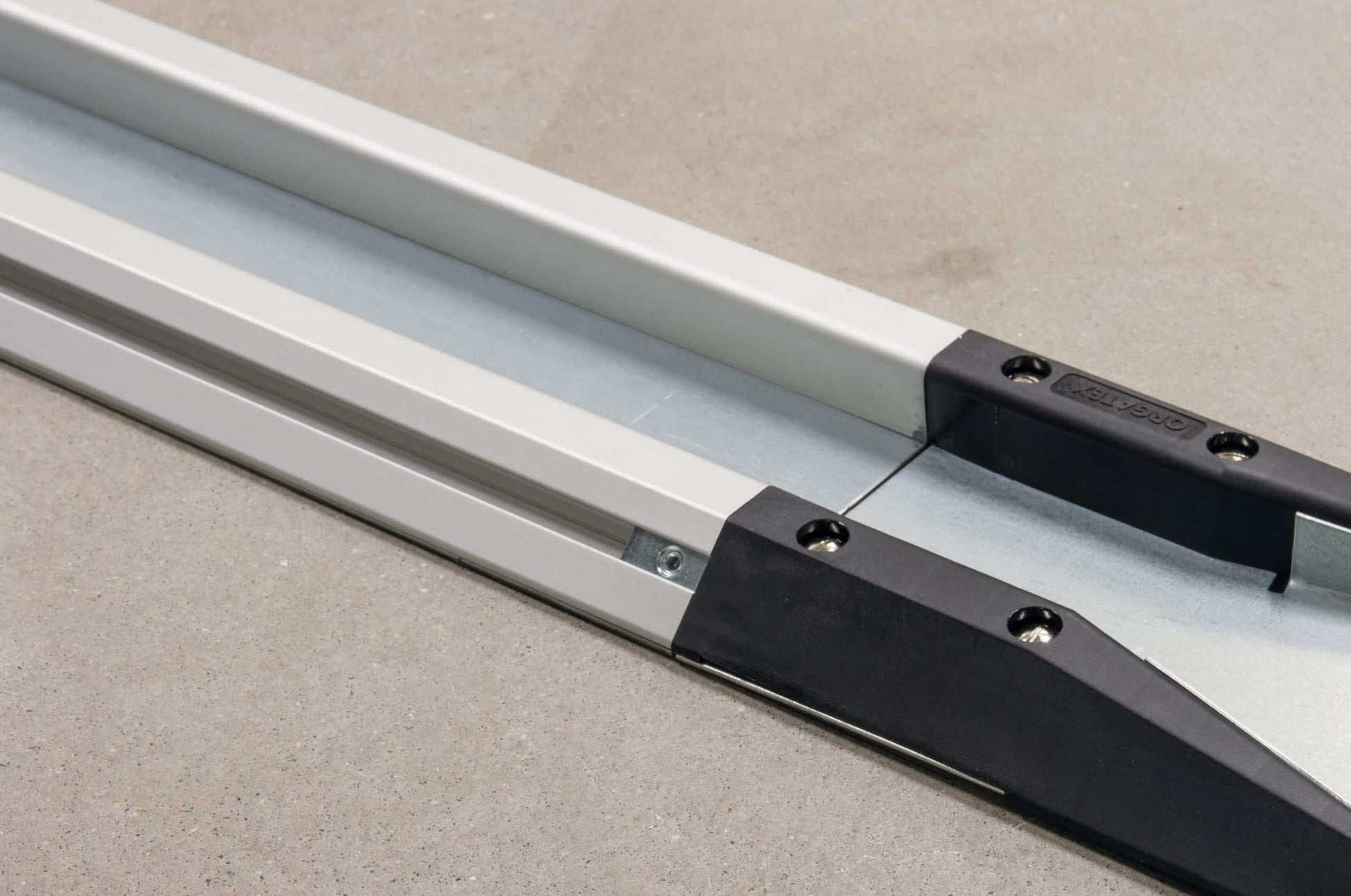 Monorail Joint Section