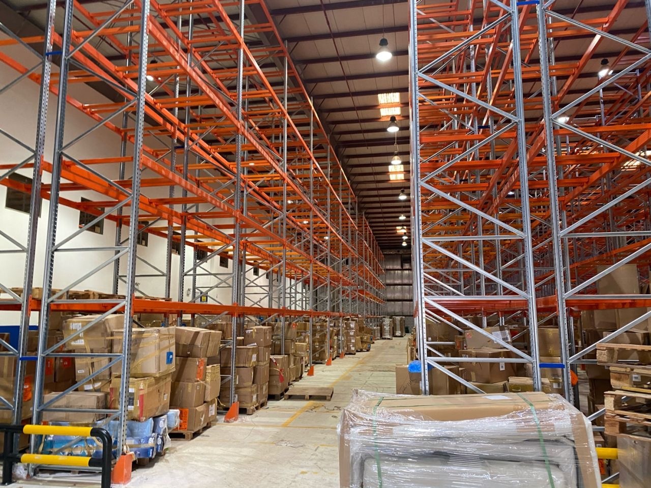 US Teardrop Pallet Racking Q235B Steel Heavy Duty Adjustable Warehouse Storage Shelving Galvanized Powder Coated Outdoor