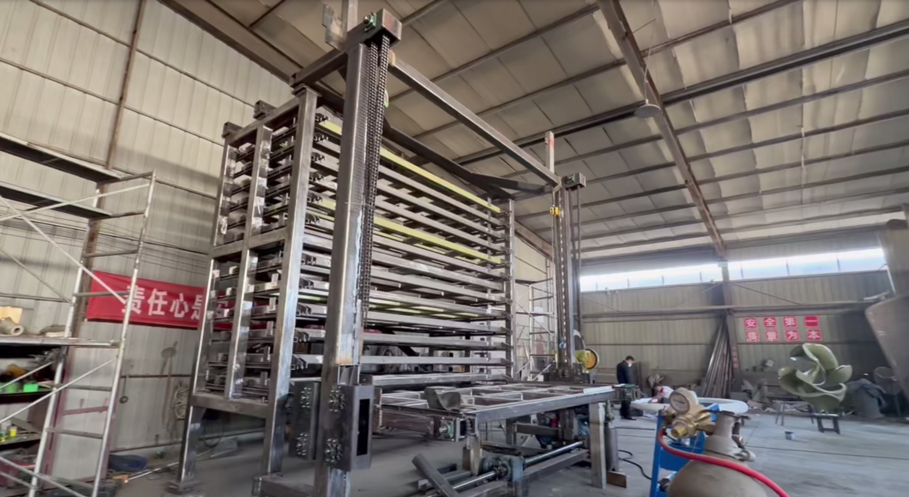 High Load Capacity 8-Layer Anti-Rust Powder Coated Steel Rack Heavy Duty Warehouse Storage System for Industrial Pallet Use
