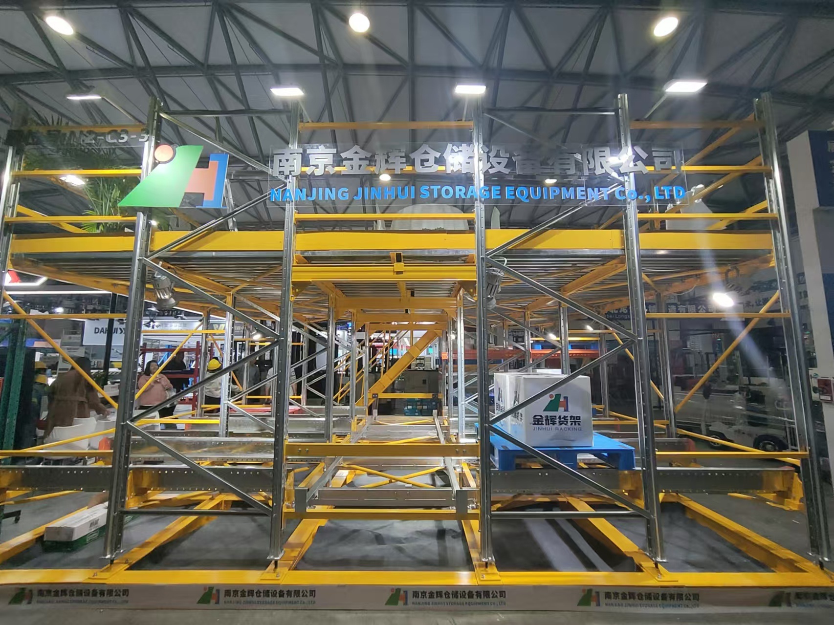 Four Way Shuttle Racking System Radio Pallet Shuttle Rack Automated Warehouse Storage Steel Corrosion Cold Storage Racks