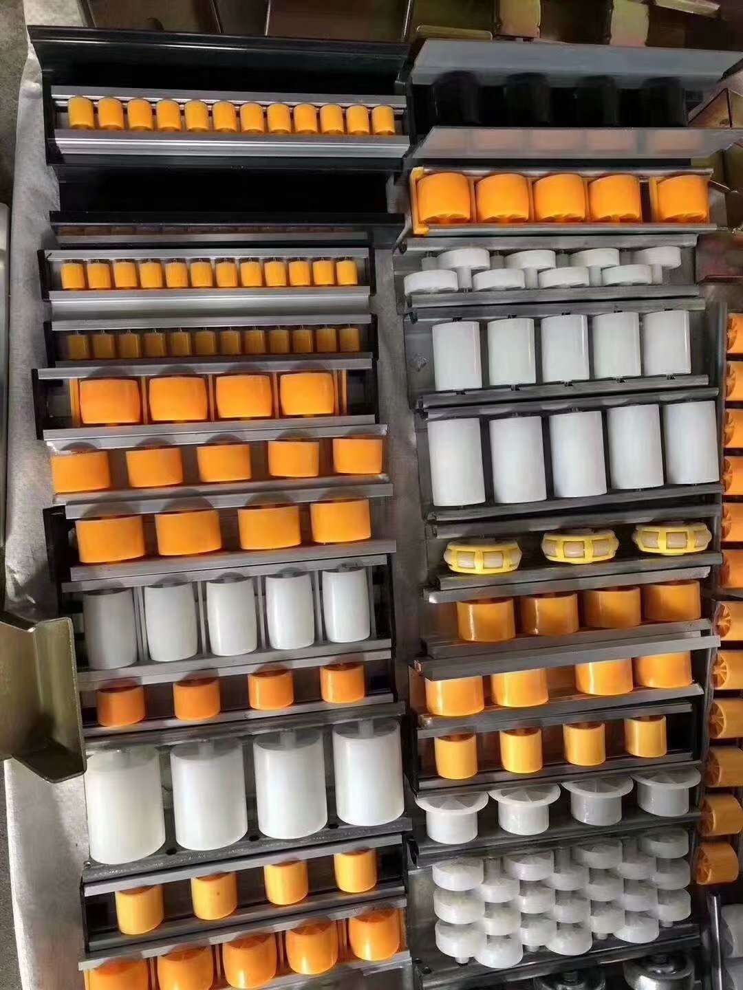 Industrial Storage Shelves Racks Large Load Capacity Rolling Rails Aluminium Sheet Strip Flow Rack Design Pallet Storage