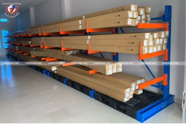 Cantilever racks installed in customer warehouse