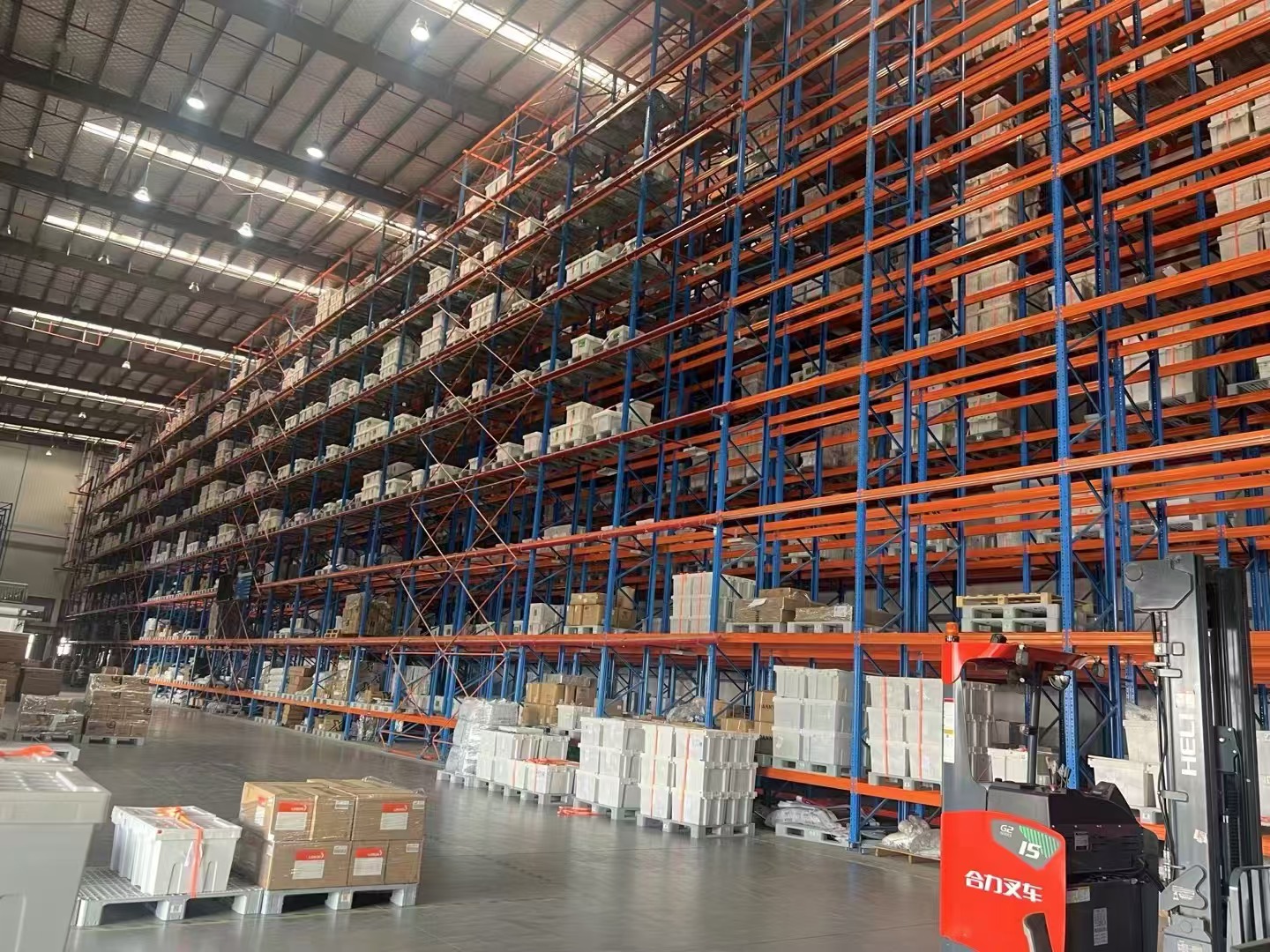 Custom Industrial Heavy Duty Storage Shelves System Stacking Units Metal Rack Warehouse Steel Pallet Racking