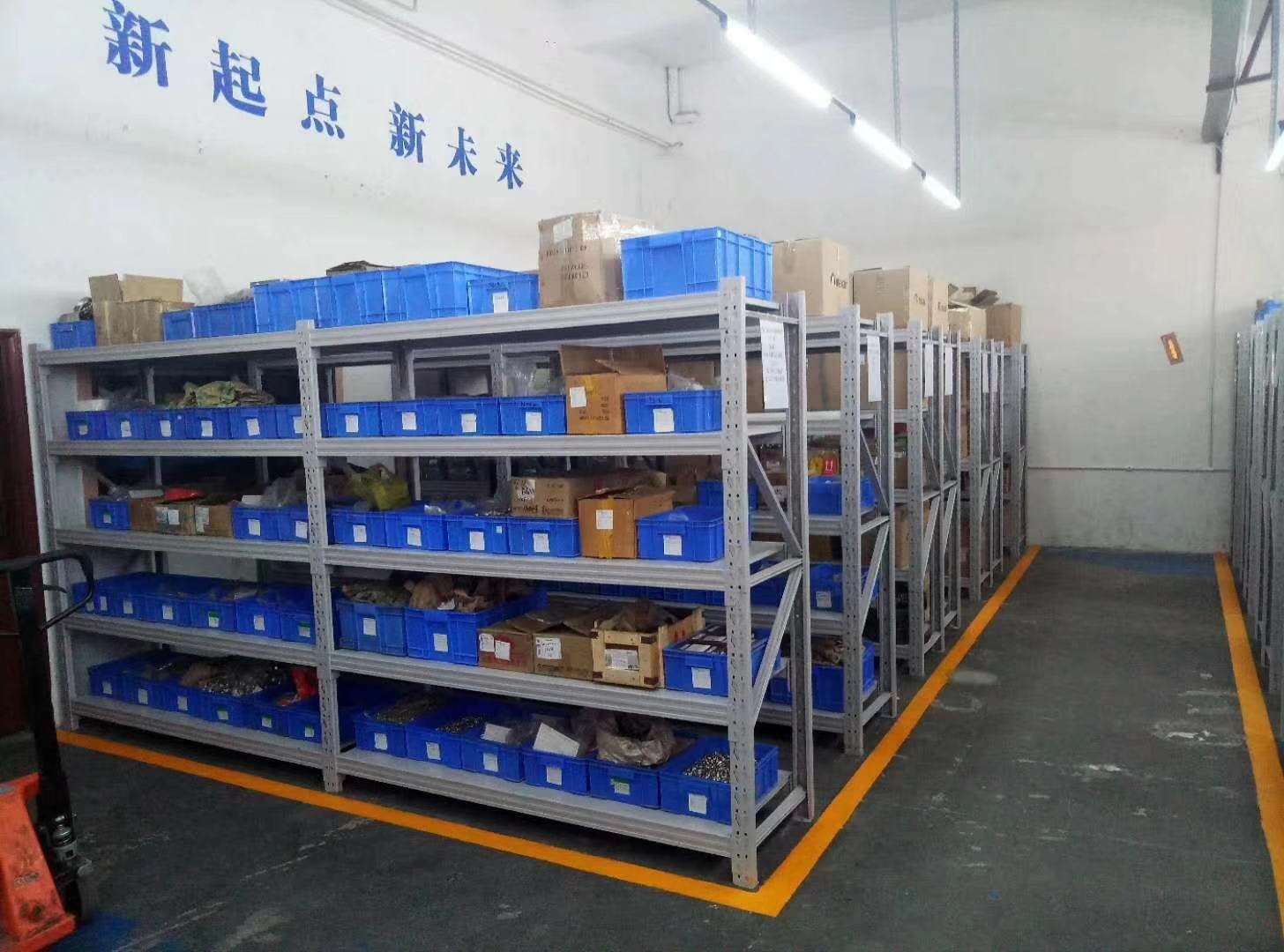 Easily Assemble Garage Storage Racks 4 Layers Long Span Shelving Rack Set