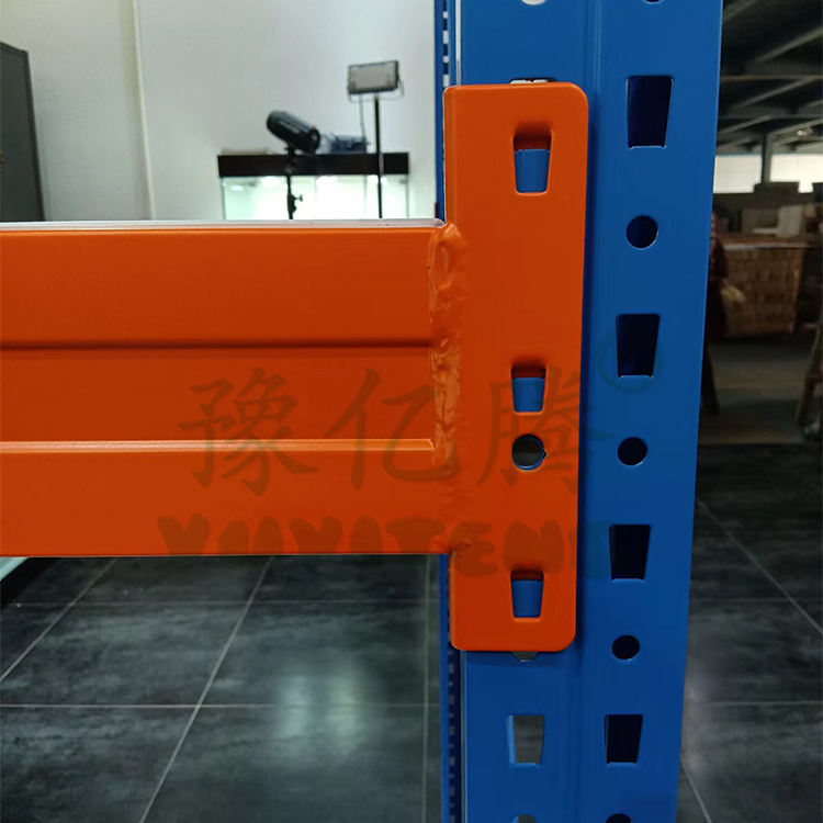 Customized Warehouse Storage Shelf Rack Pallet Racking System Heavy Duty Pallet 3 Layers Beam Rack Selective Pallet Type Racking