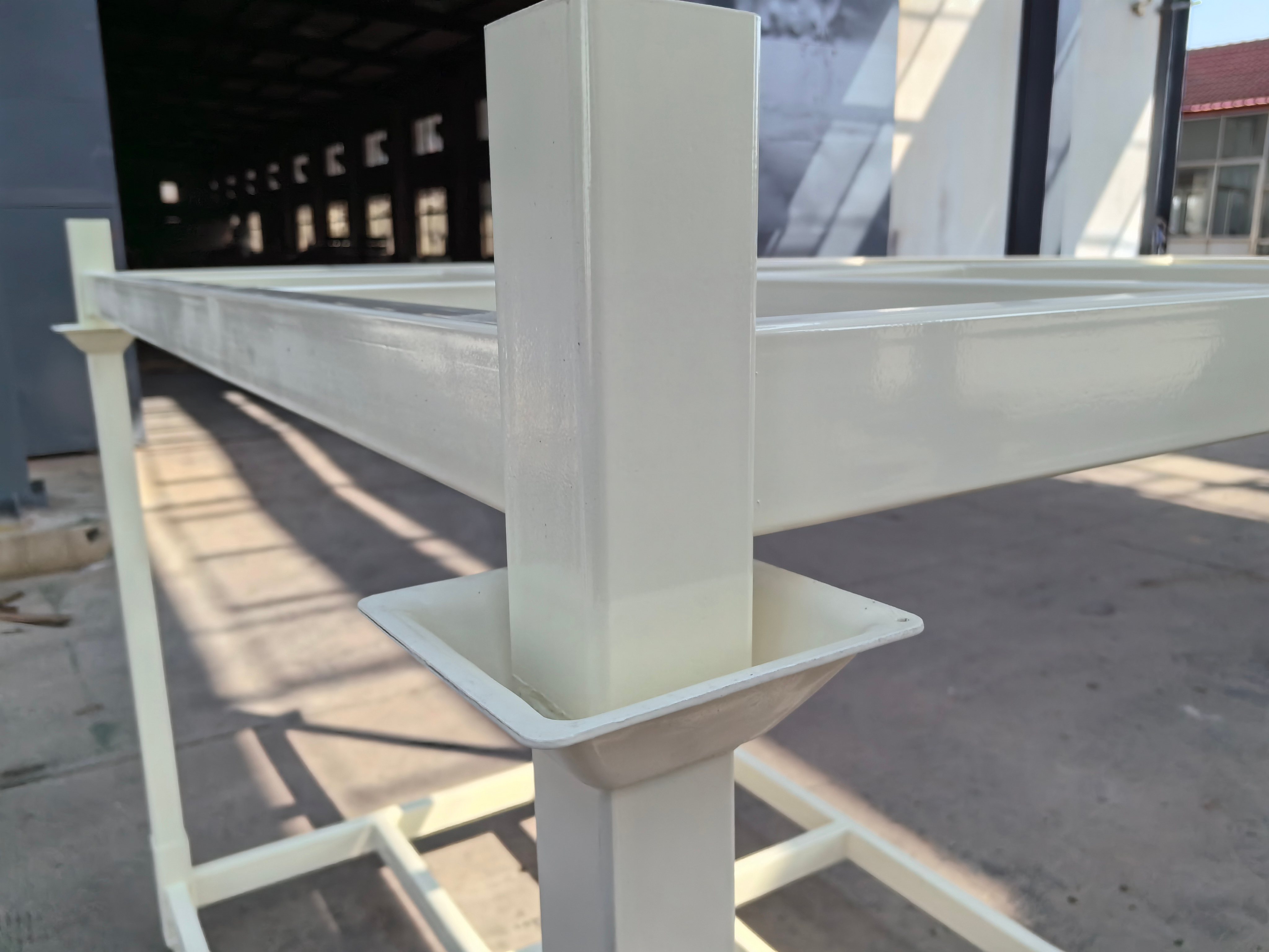High Load Capacity Industrial Steel Post Pallet | Stackable Painted Metal Pallet For Cargo Stacking &amp; Warehouse Logistics