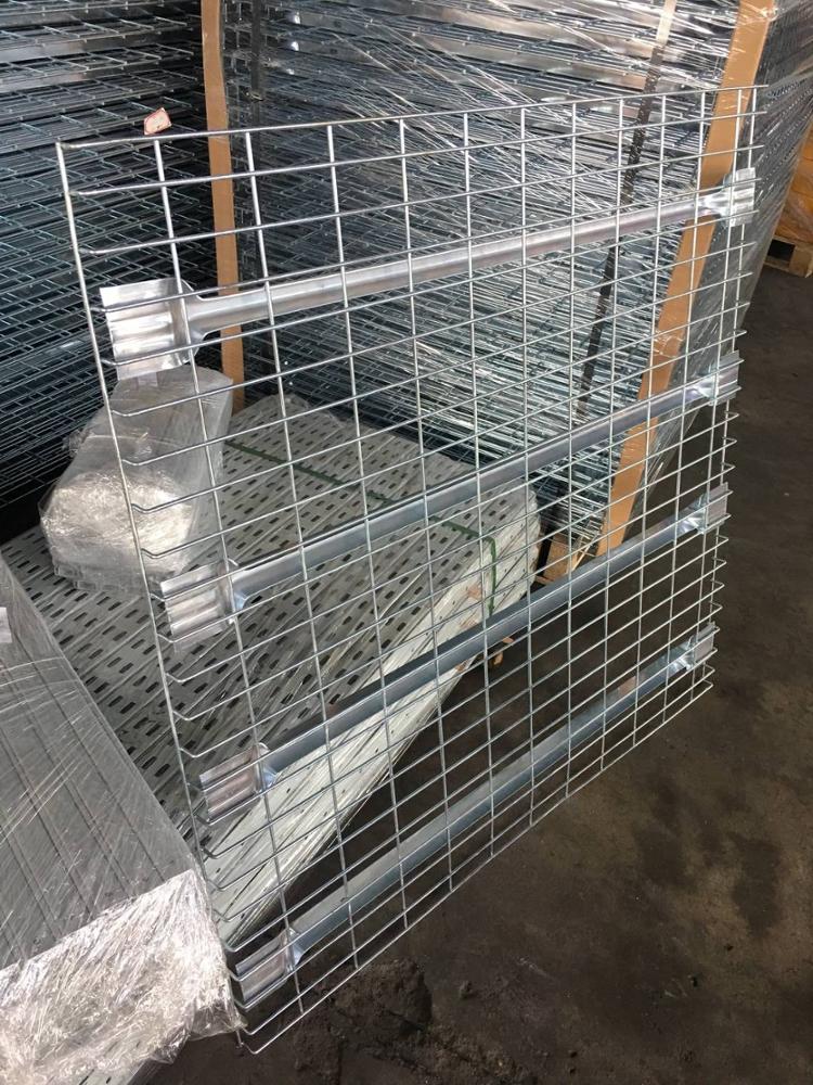 Rongbang Warehouse Pallet Racking Wire Mesh Decking Storage Rack Dividers Medium/Heavy Duty Corrosion Protection